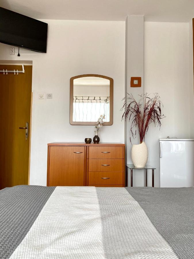 Guesthouse Kurelic Rab Kampor Kültér fotó